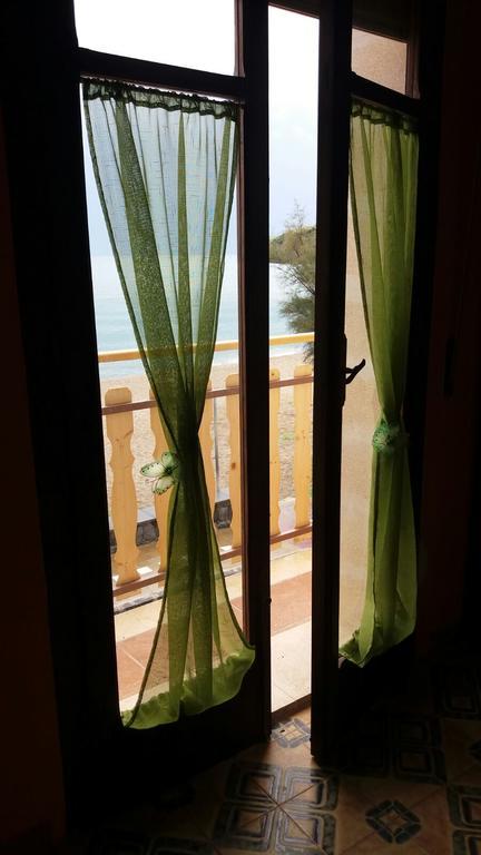 Noemi Holiday House أغنون باني المظهر الخارجي الصورة