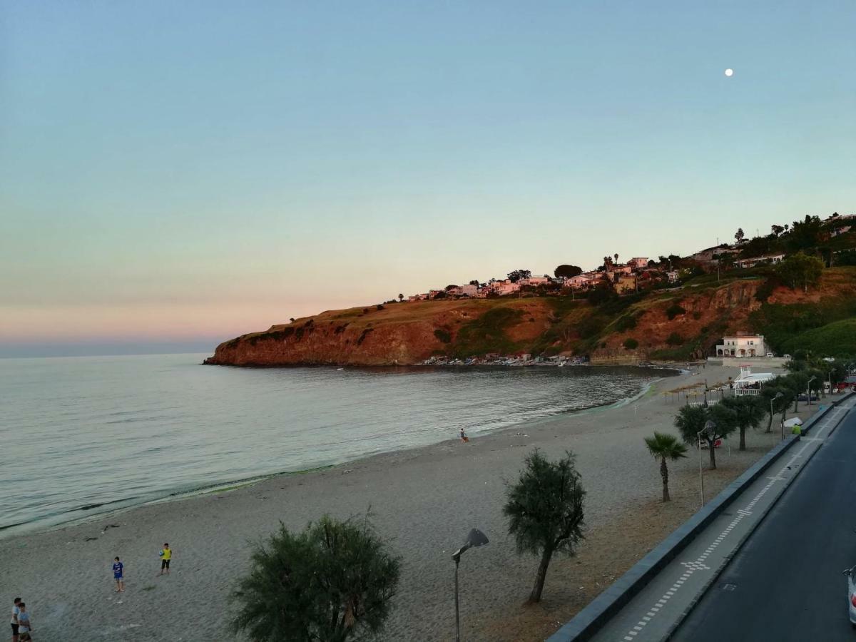 Noemi Holiday House أغنون باني المظهر الخارجي الصورة