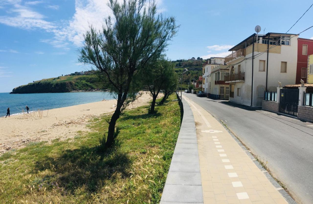 Noemi Holiday House أغنون باني المظهر الخارجي الصورة